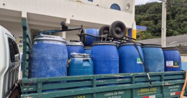 Alunos arrecadam mais de 2 mil litros de óleo de cozinha usado em Guaratuba